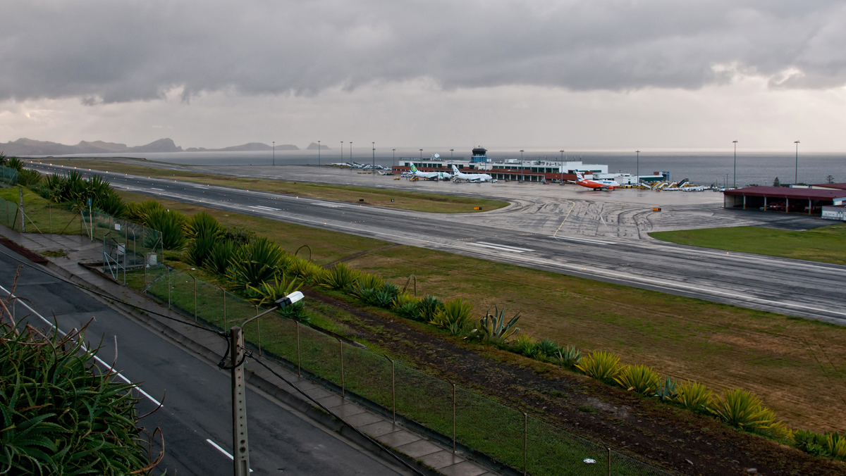 106_Santa Catarina - Aeroporto da Madeira.jpg
